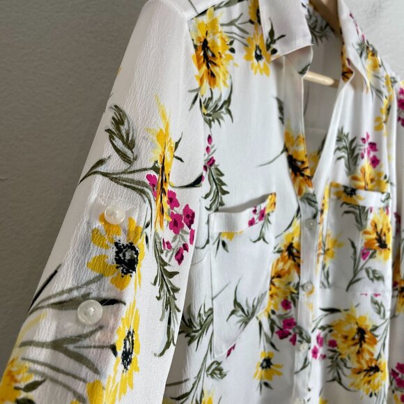 Express Portofino Shirt Womens Medium Floral Button Up Blouse Roll Tab Sleeve - Picture 6 of 8